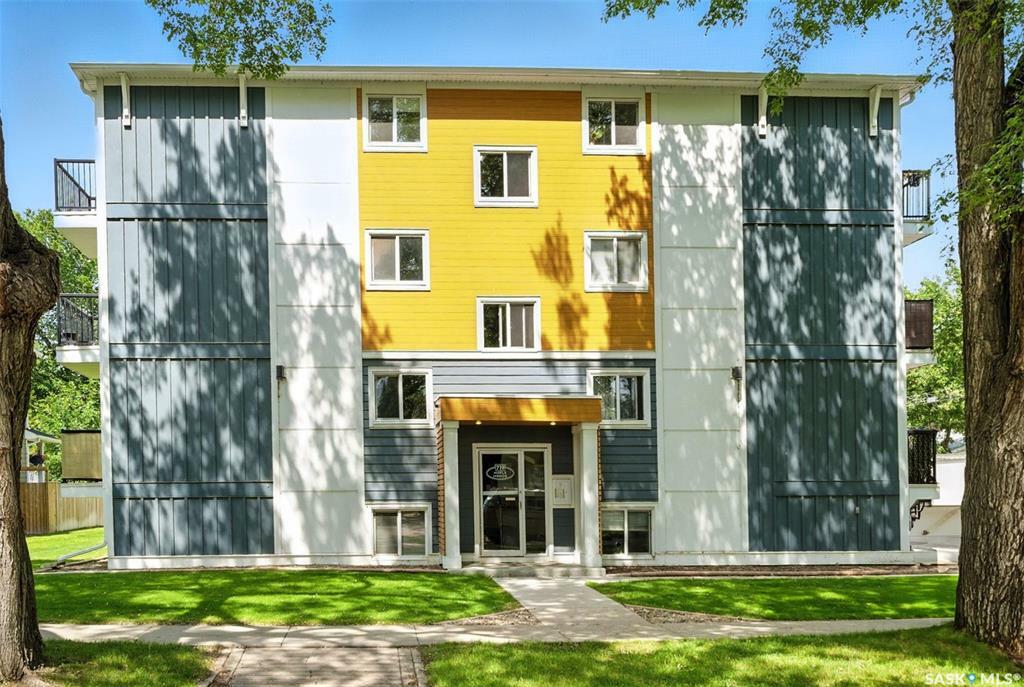 719 10th Street E 8  Saskatoon SK S7H 0H2 photo