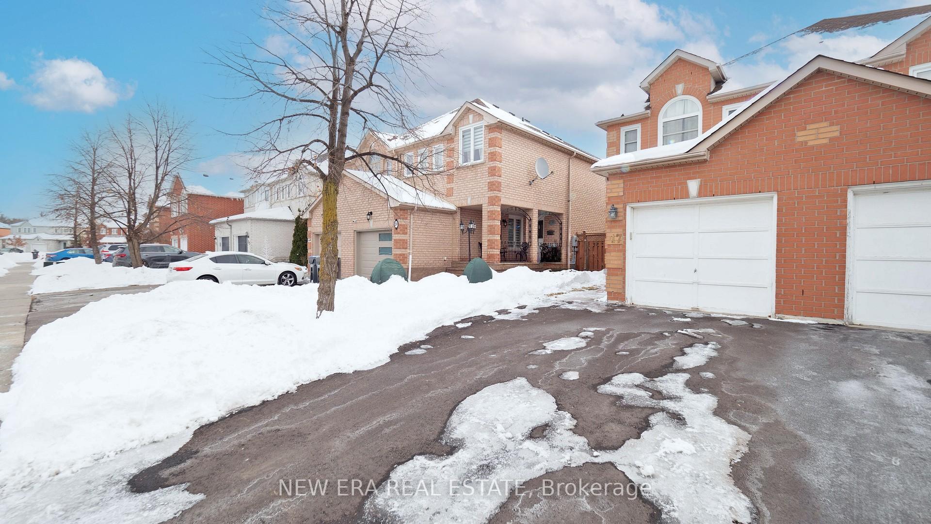 Property Photo: 17 Caruso Drive ON L6Y 5B1