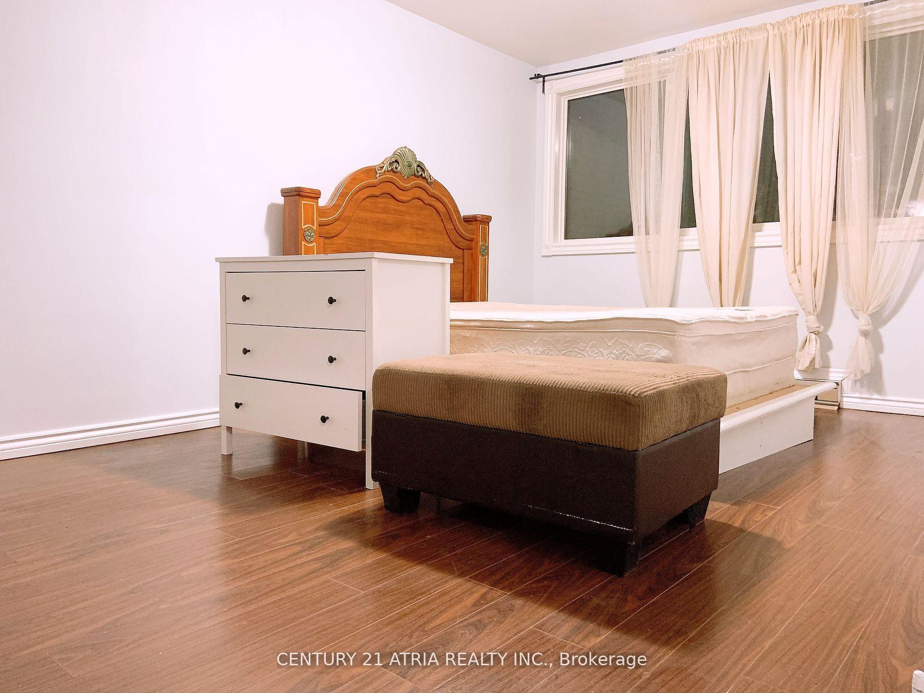 Property Photo:  100 Mornelle Court 1063  ON M1E 4X2 
