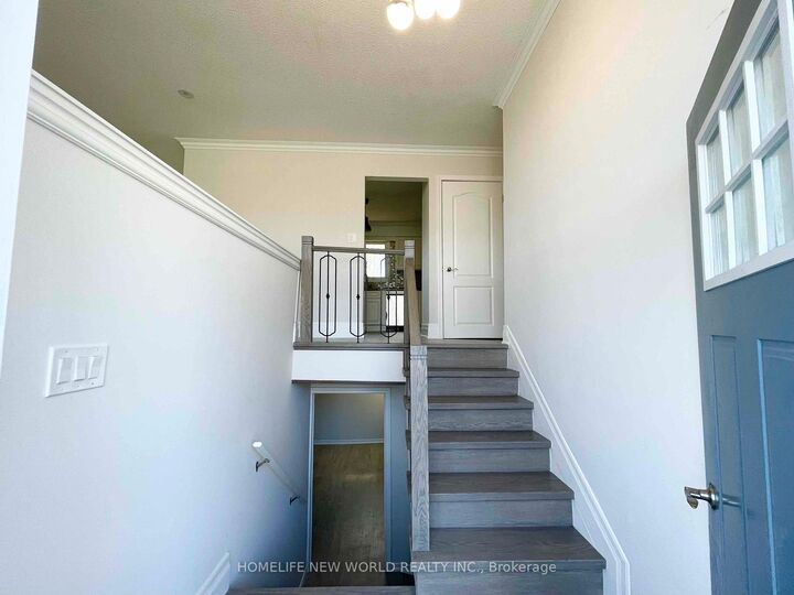 Property Photo:  23 Somerset Street  ON K8V 5T7 