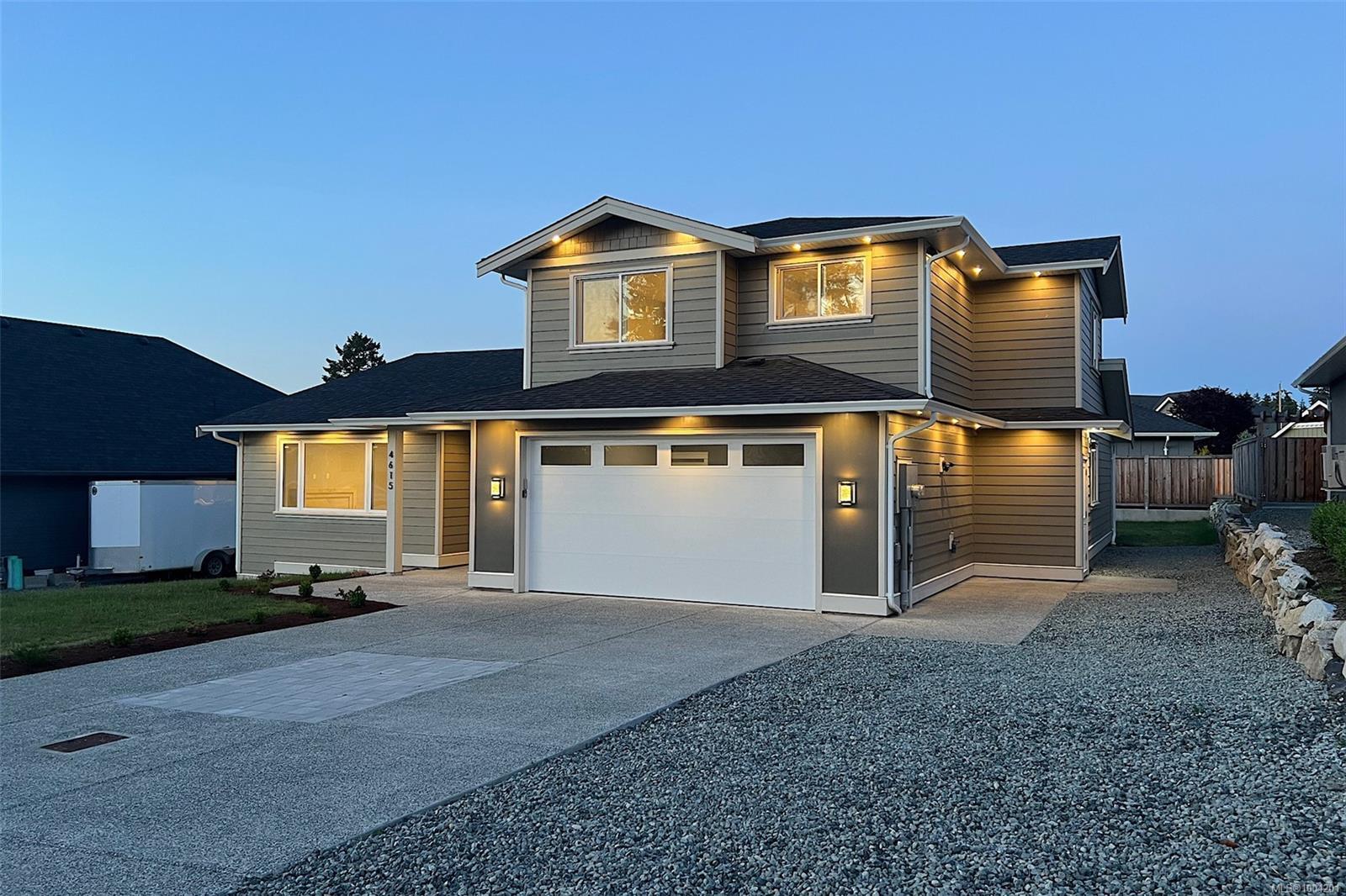 Property Photo: 4615 Galdwell Rd BC V0R 1N1