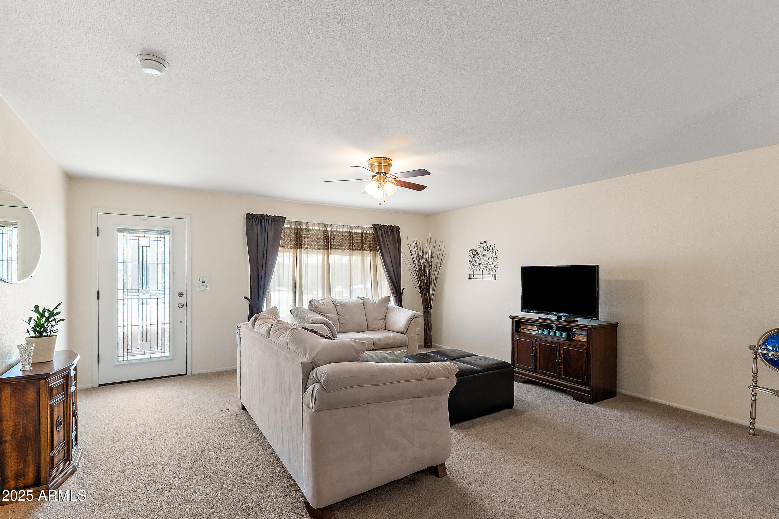 Property Photo:  908 S Roanoke --  AZ 85206 