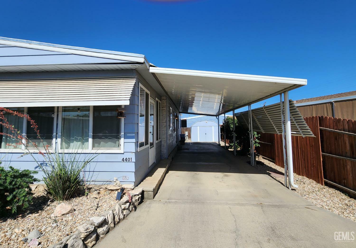 Property Photo: 4401 Prince Street CA 93301