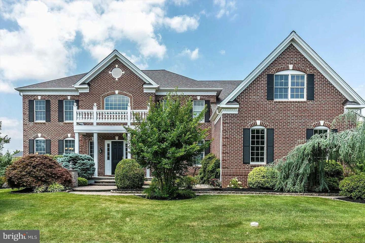 Property Photo:  2151 Ferncroft Lane  PA 19425 