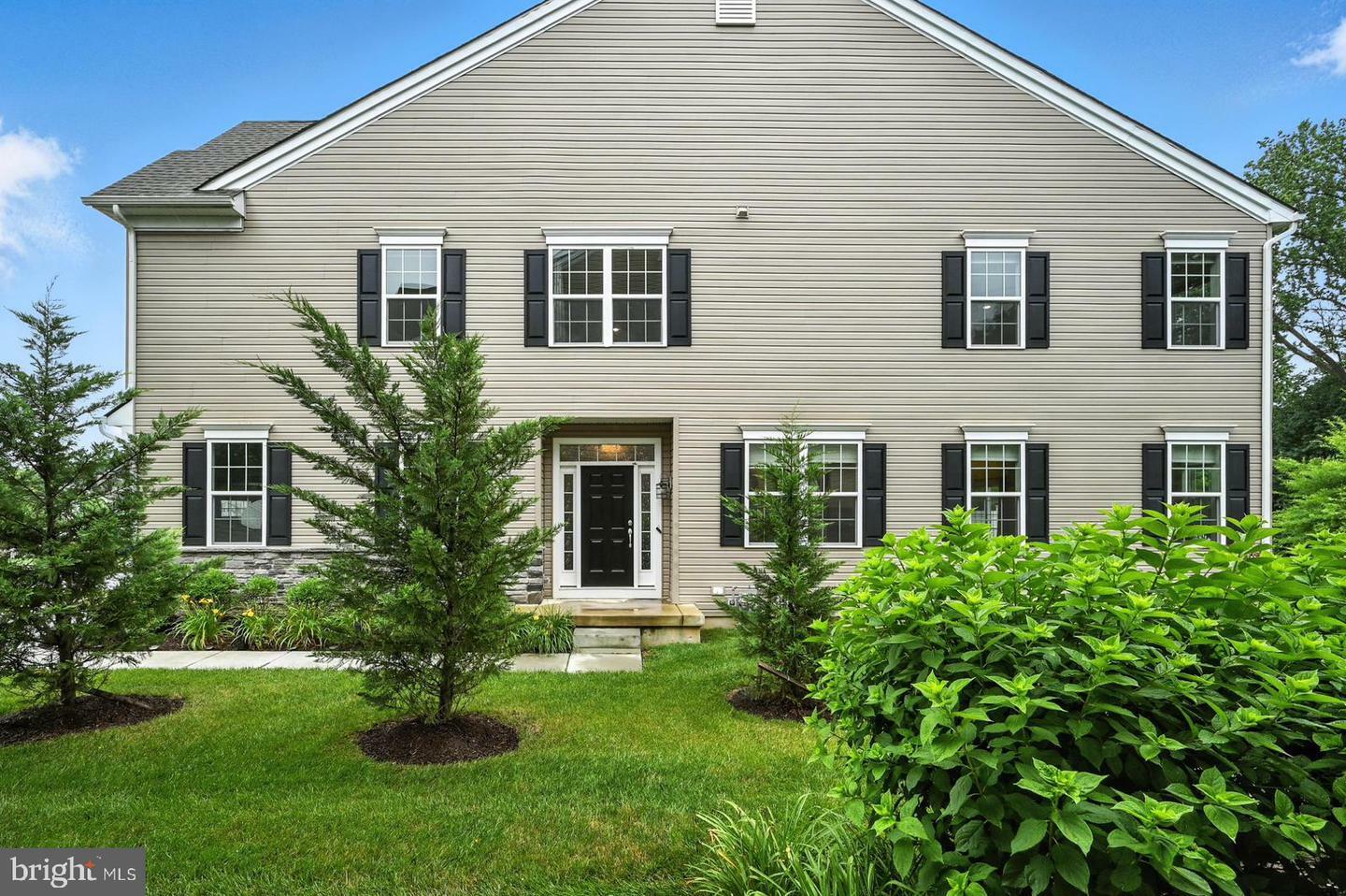 Property Photo: 1446 Roswell Lane PA 19380