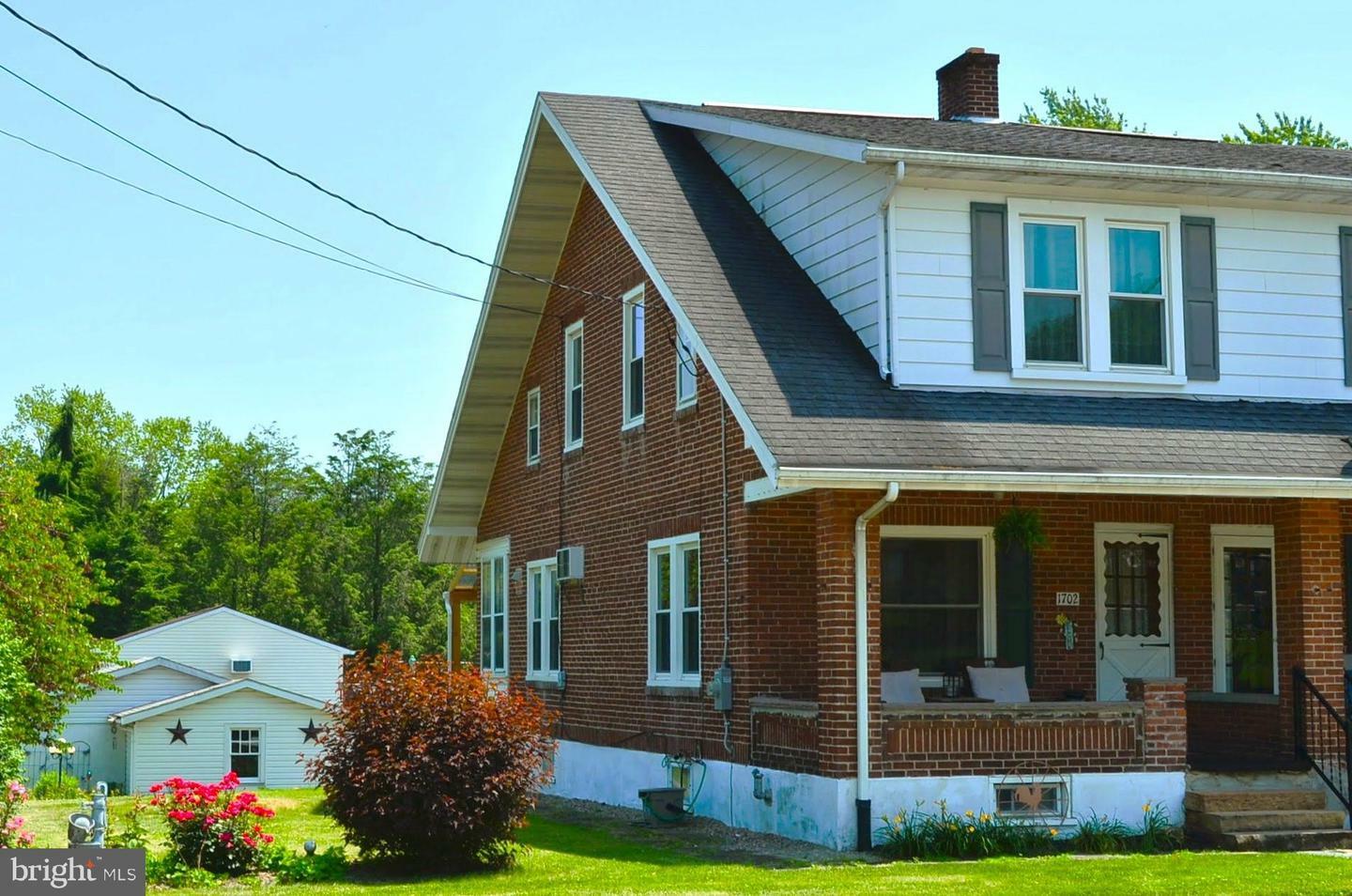 Property Photo:  1702 S Main Street  PA 19505 
