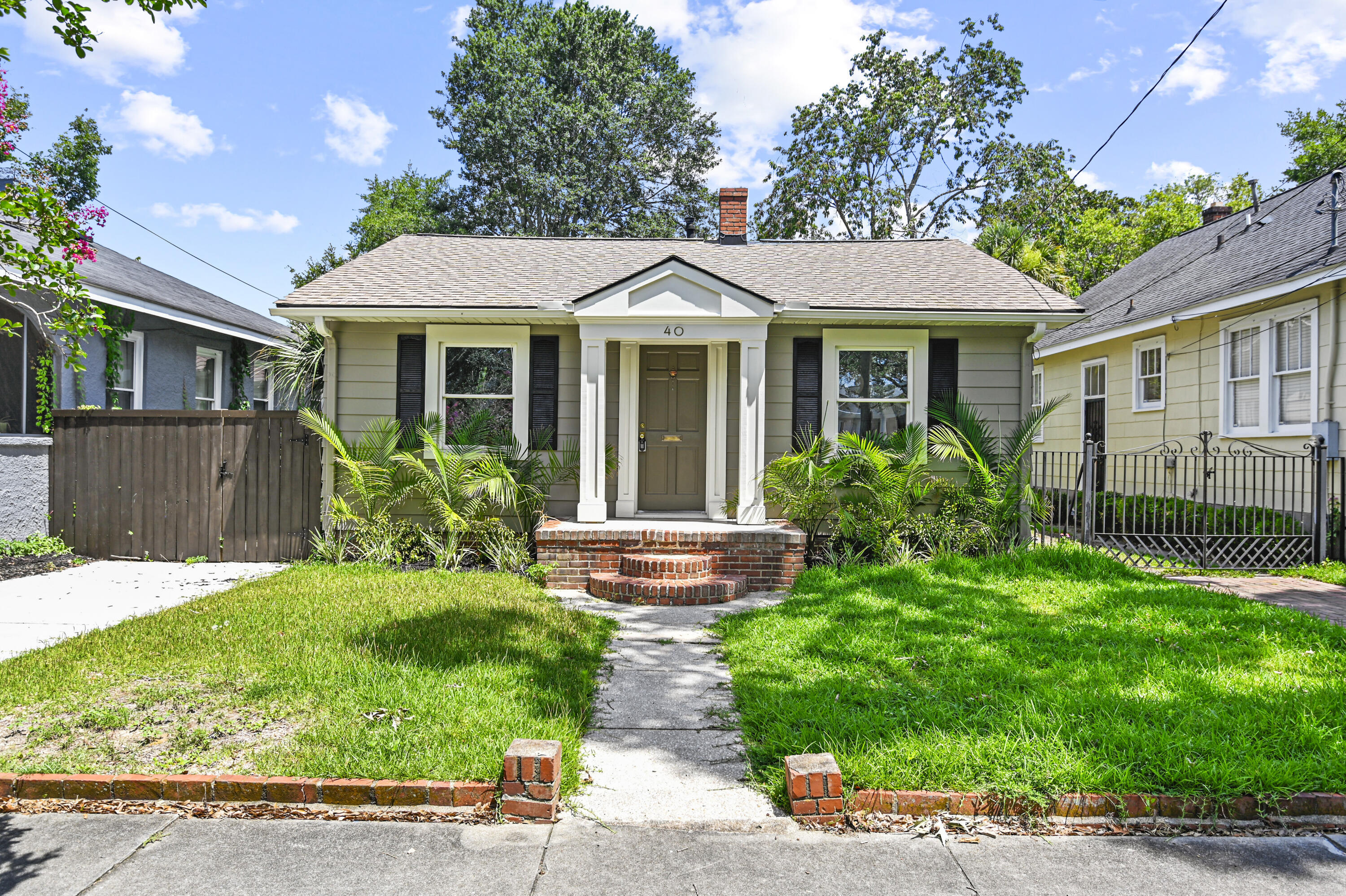 Property Photo: 40 Dunnemann Avenue SC 29403