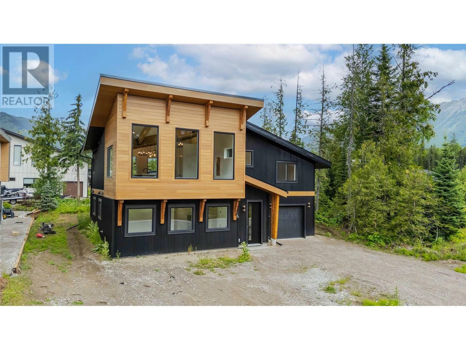 2 Huckleberry Place  Fernie BC V0B 1M1 photo