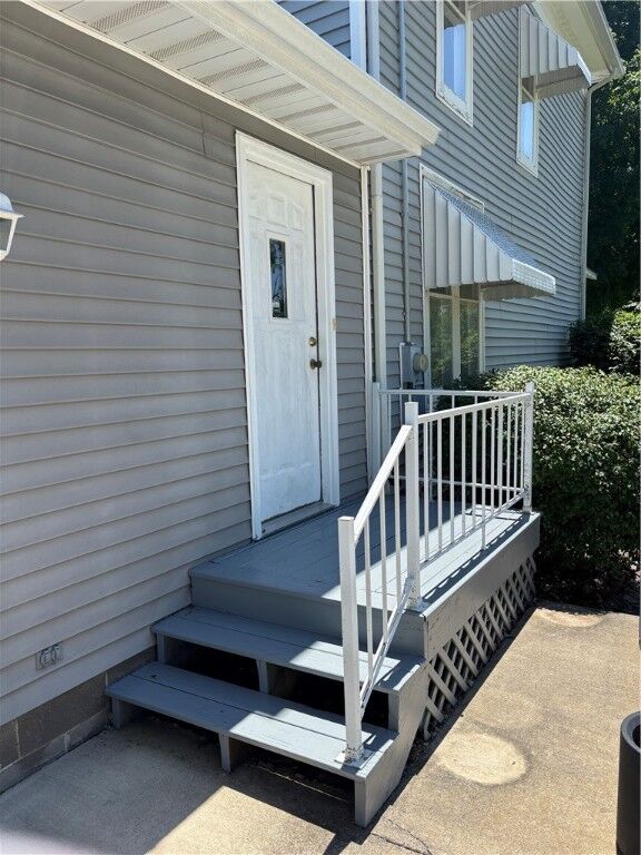 Property Photo:  805 Madison Avenue  IL 62411 