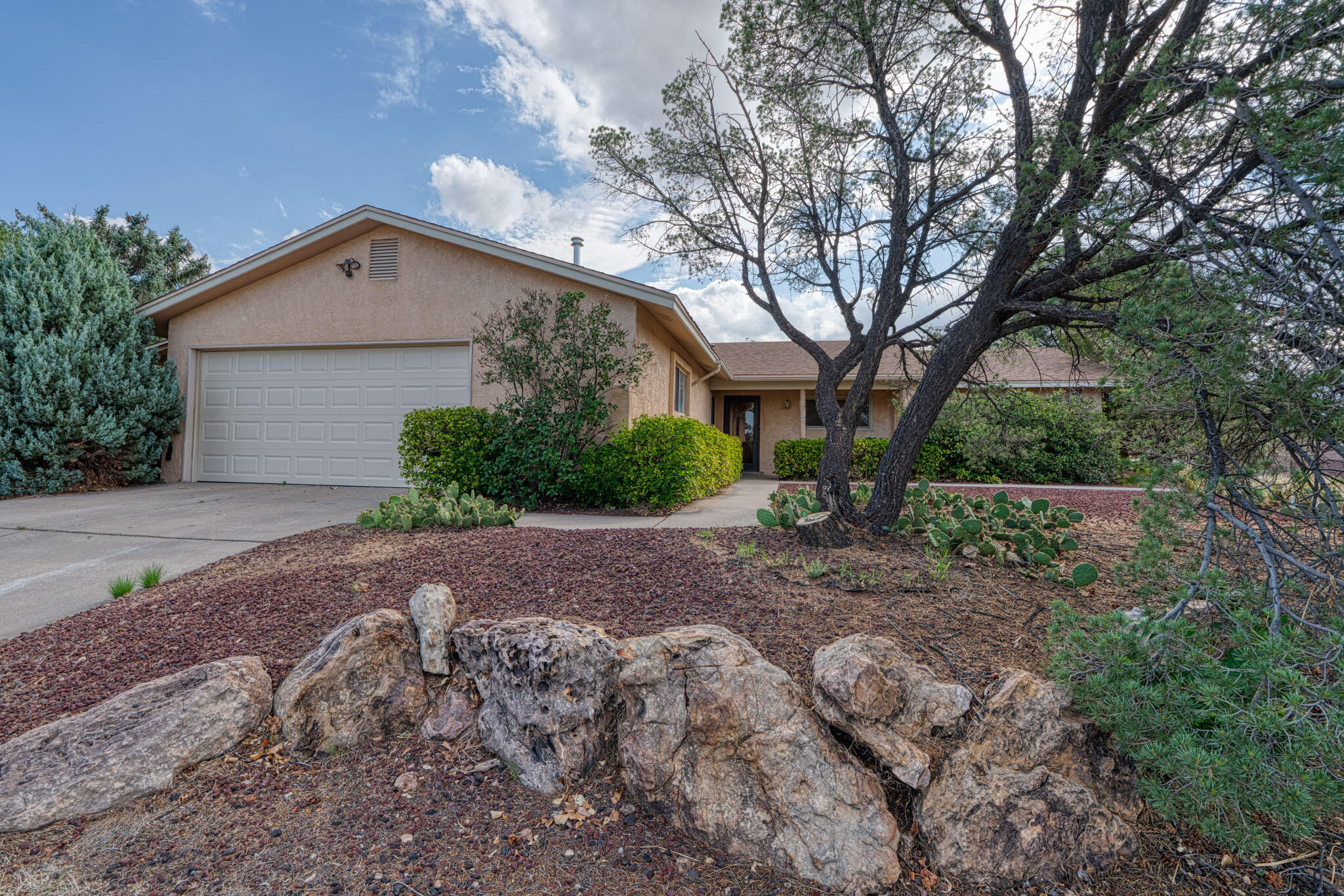 Property Photo:  9201 Academy Hills Drive NE  NM 87111 