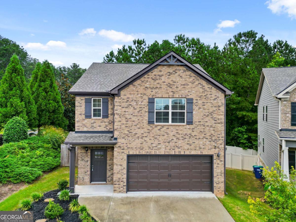 Property Photo:  2301 Red Hibiscus Court  GA 30331 