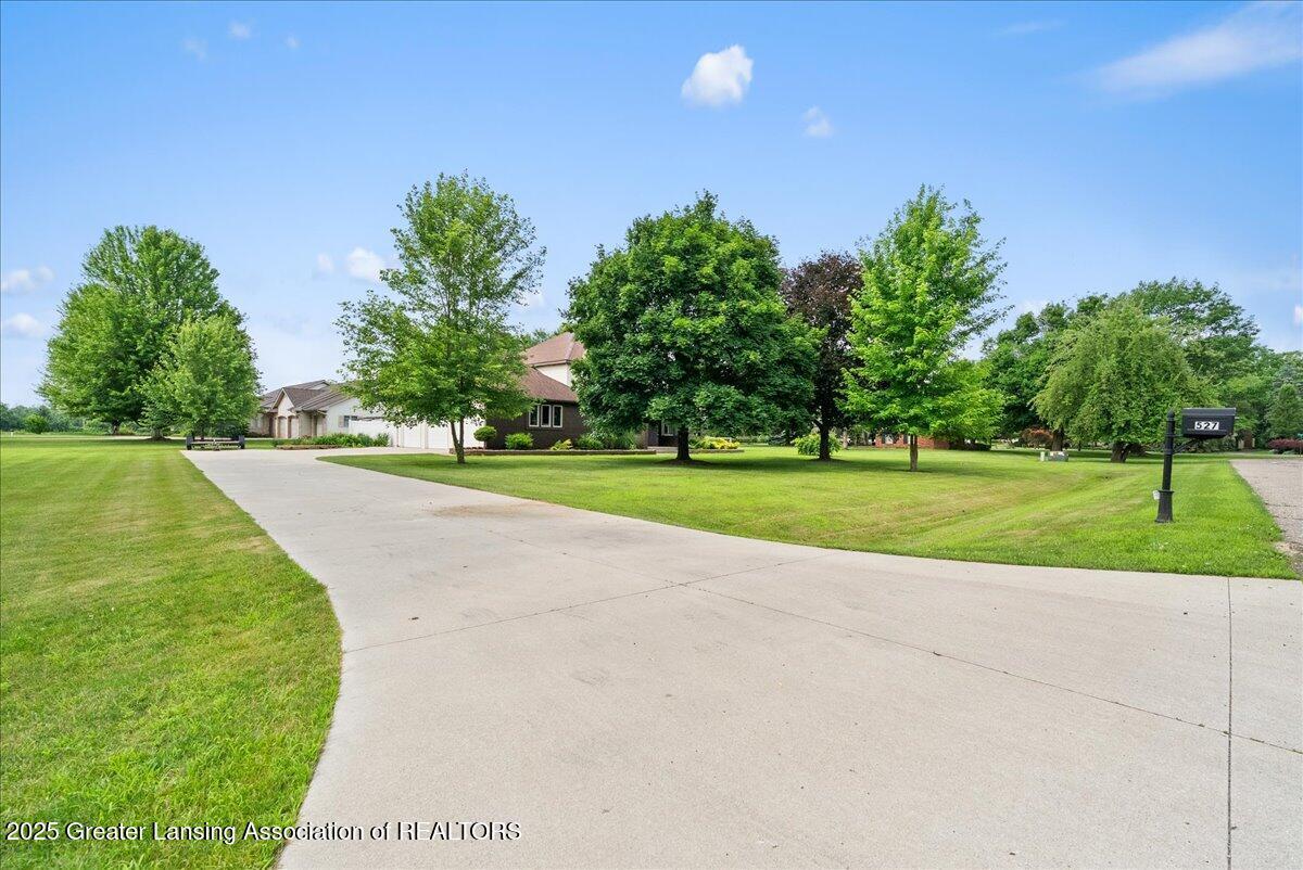 Property Photo:  527 Day Road  MI 48867 