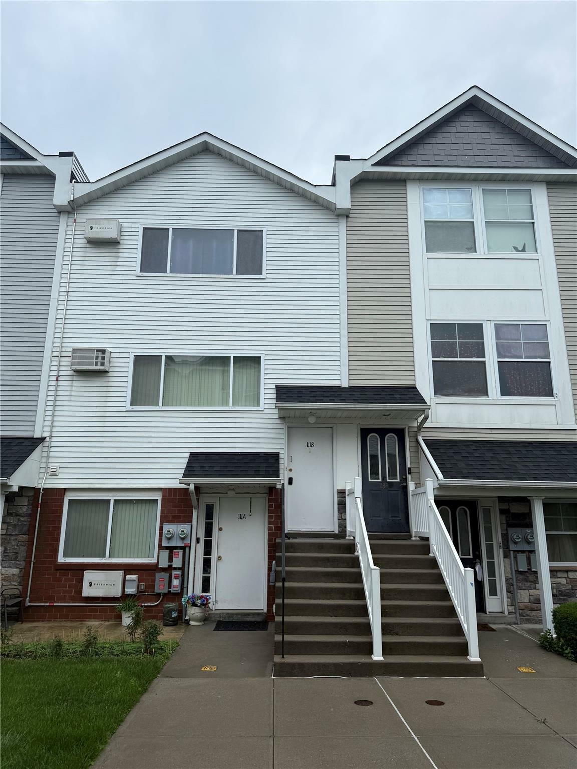 Property Photo:  111 Dolphin Court  NY 10473 
