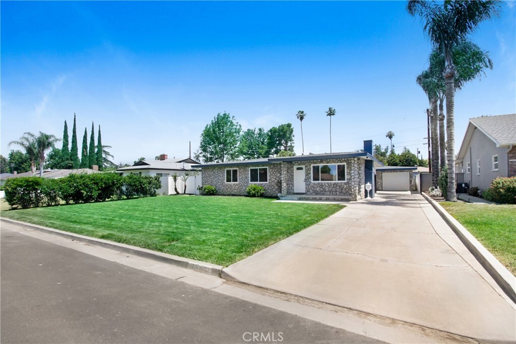 Property Photo: 4561 Beverly Court CA 92506