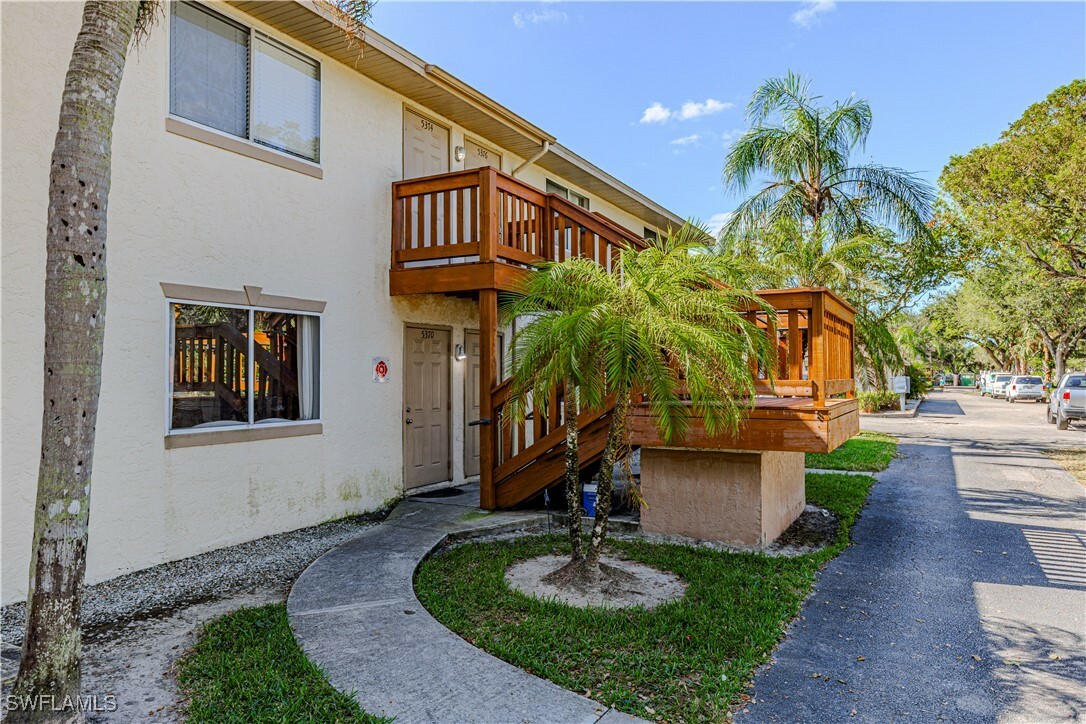 Property Photo: 5370 16th Place SW FL 34116