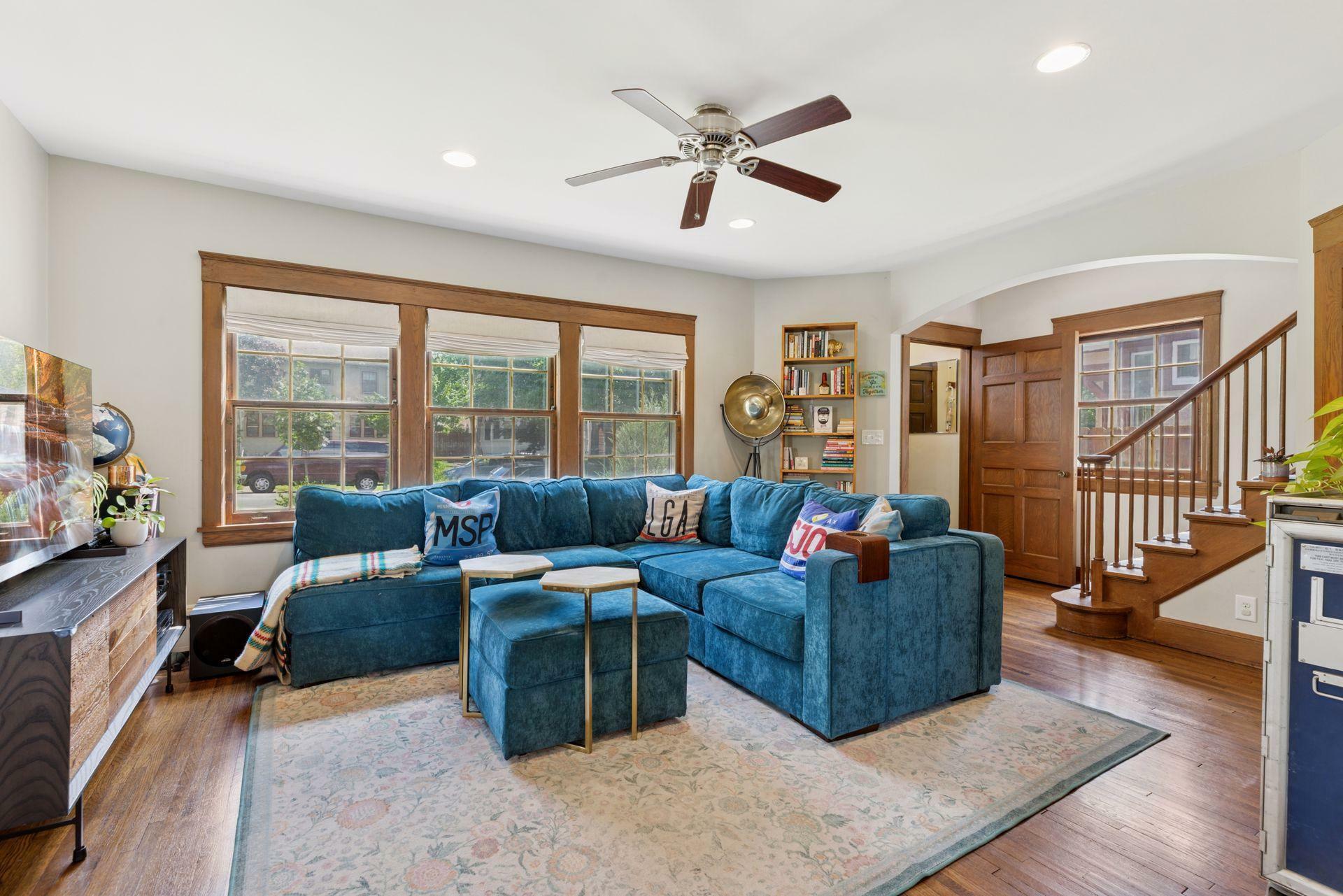 Property Photo:  2139 Juliet Avenue  MN 55105 