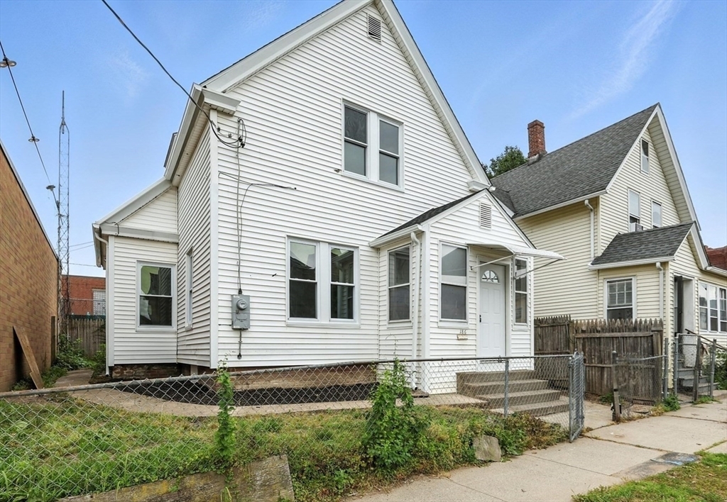 Property Photo:  186 Suffolk St  MA 01140 