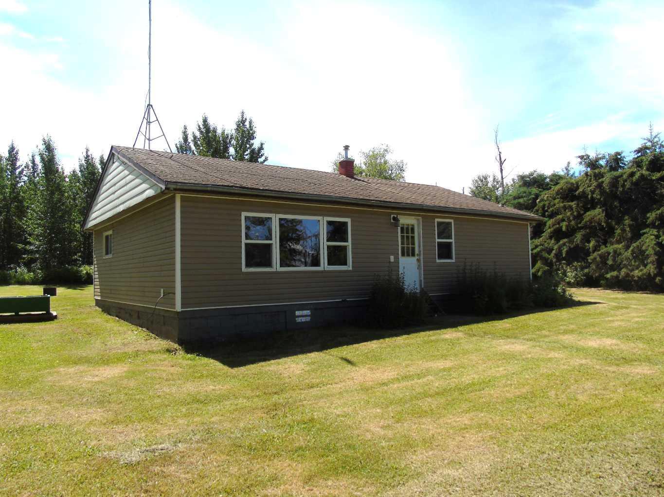 Property Photo:  73507 Range Road 80  AB T0G 0M0 