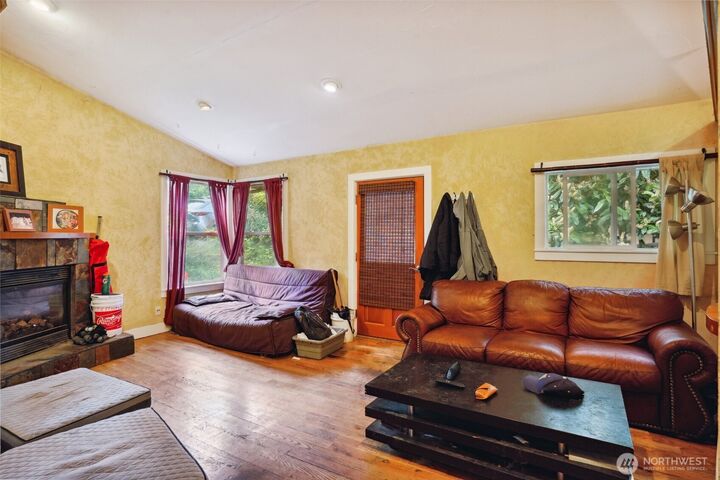 Property Photo: 3416 Claremont Avenue S WA 98144