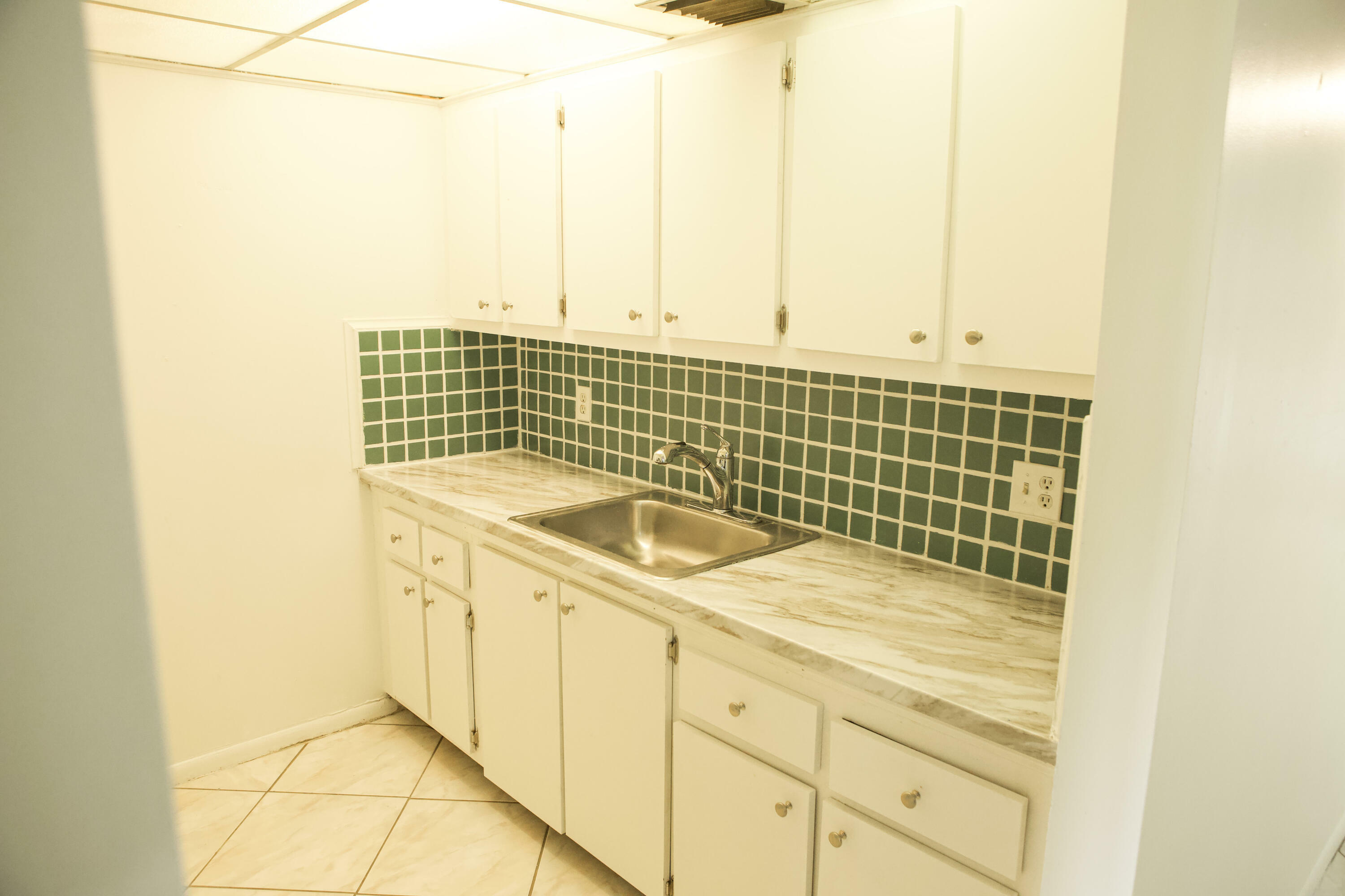 Property Photo: 1301 SW 135th Terrace 212J FL 33027