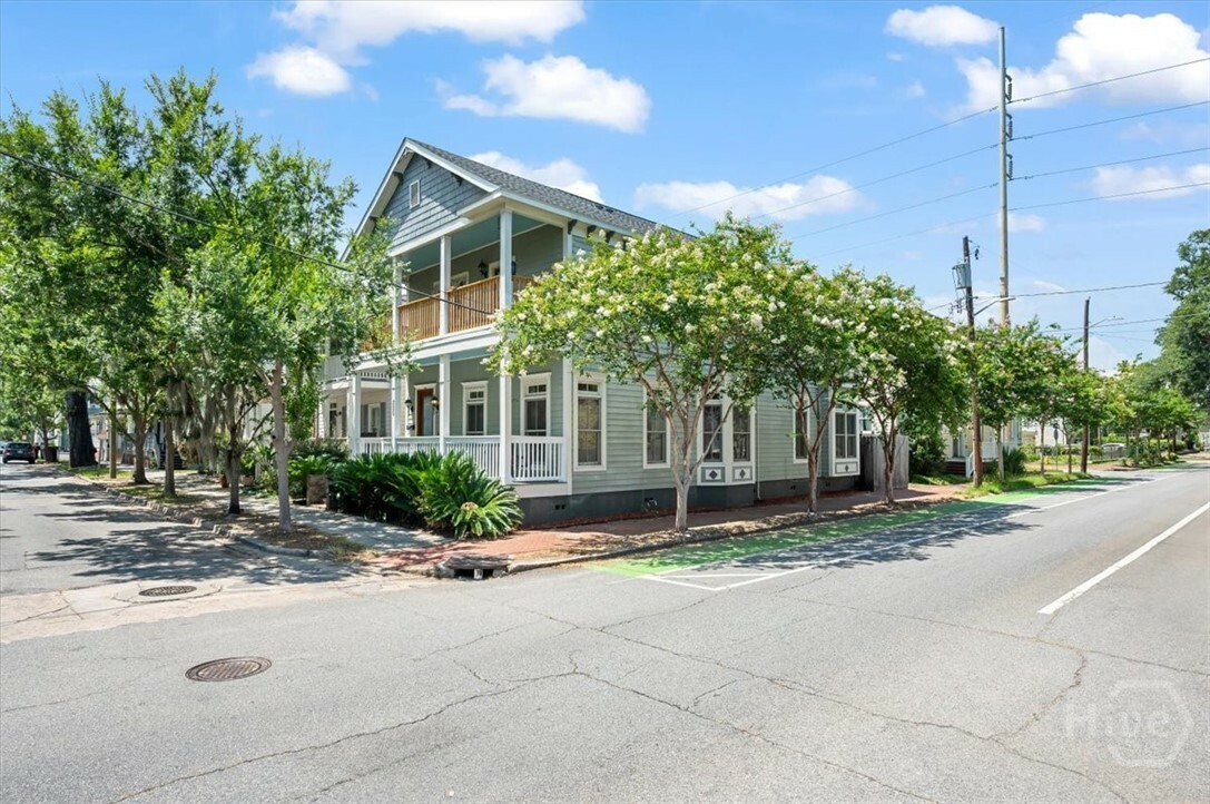 Property Photo:  220 E 33rd Street A  GA 31401 