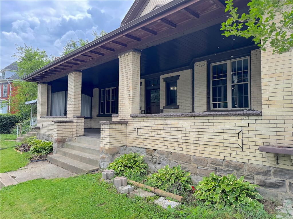 Property Photo: 3369 Francisco Street PA 15204