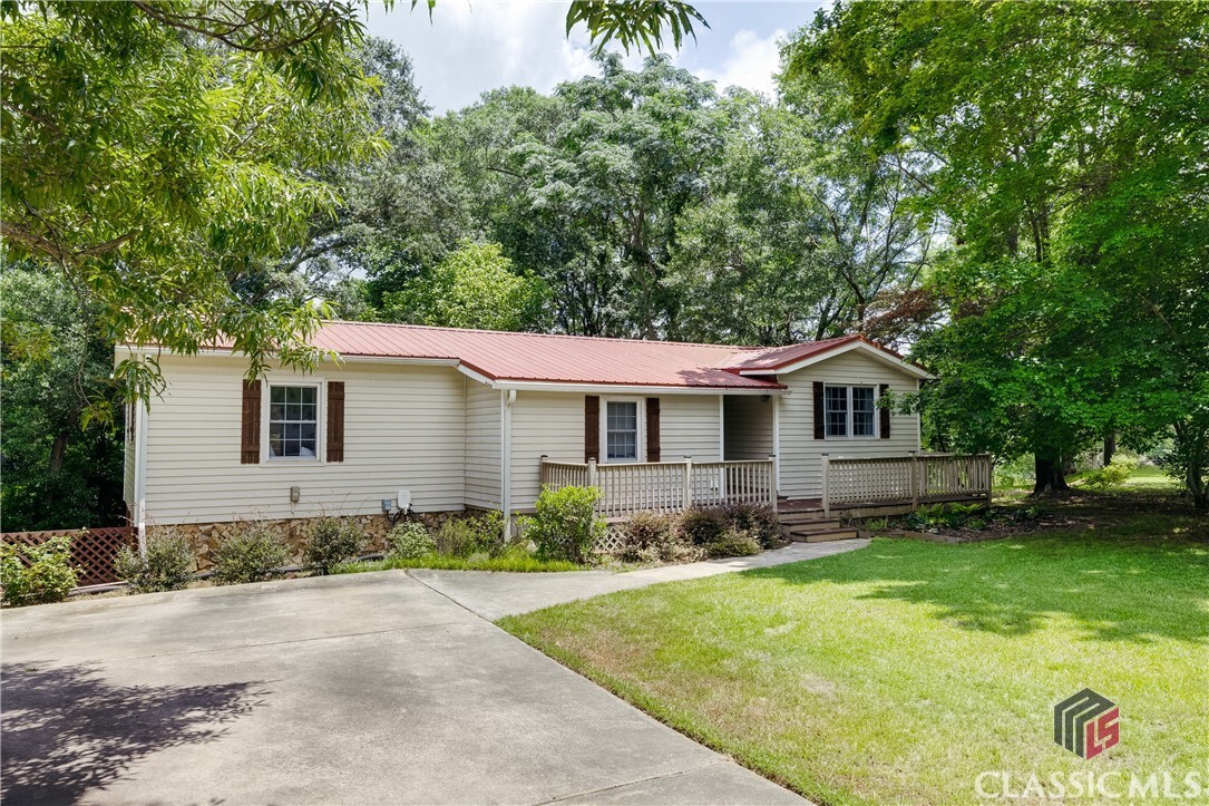 Property Photo: 2060 Simonton Bridge Road GA 30677