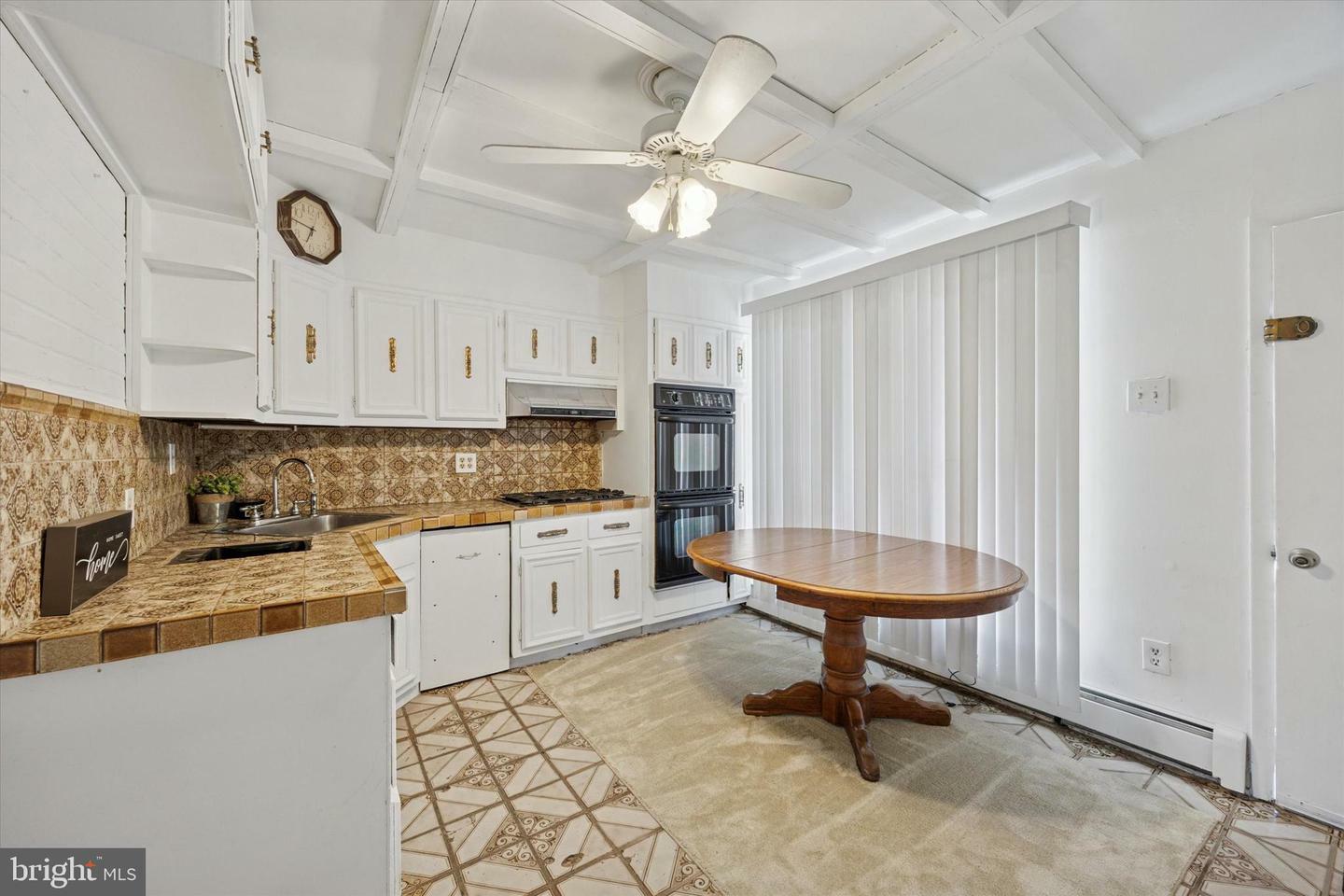 Property Photo: 9202 Treaty Road PA 19114