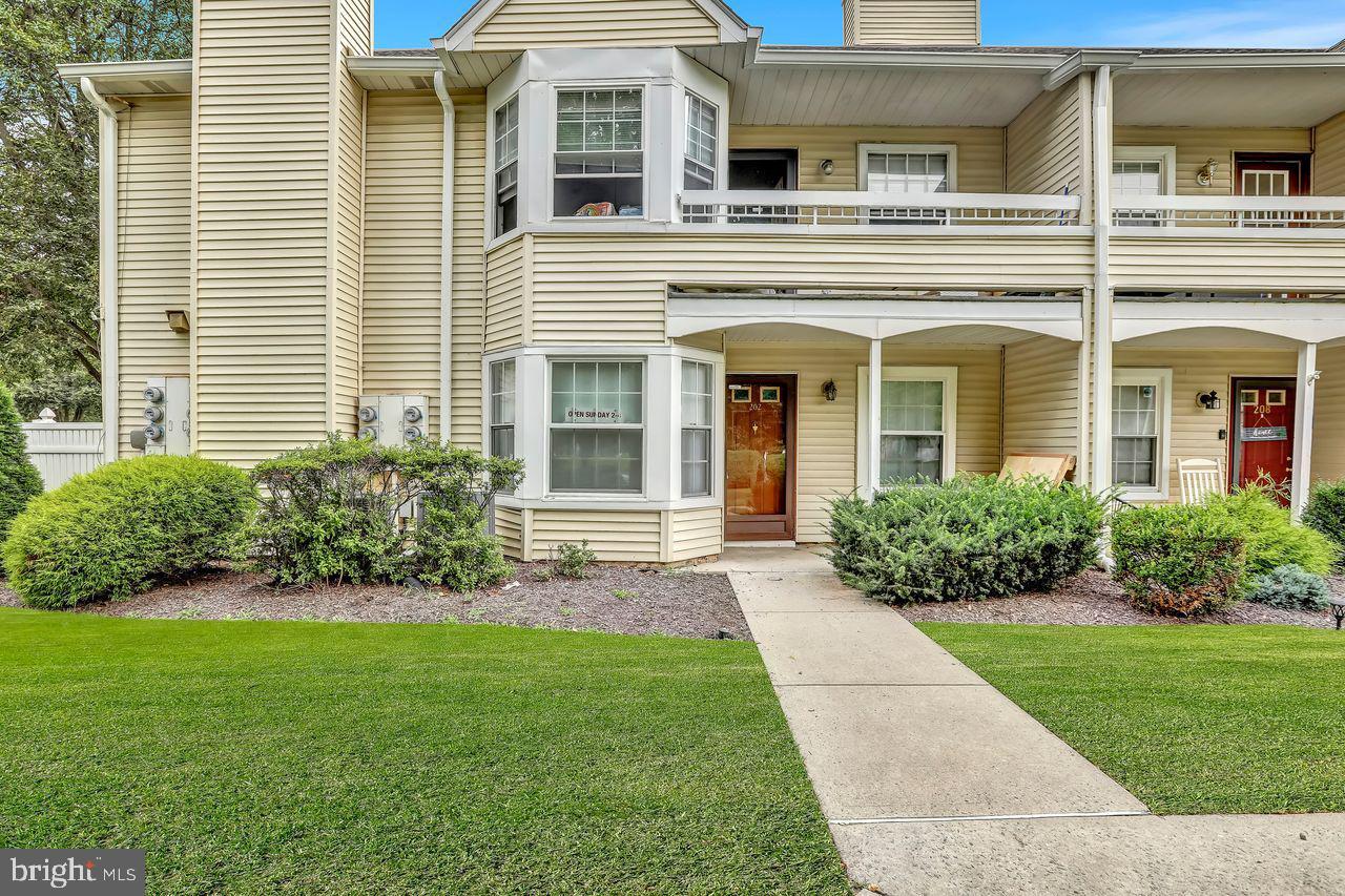 Property Photo: 202 Mill Run Court NJ 08520