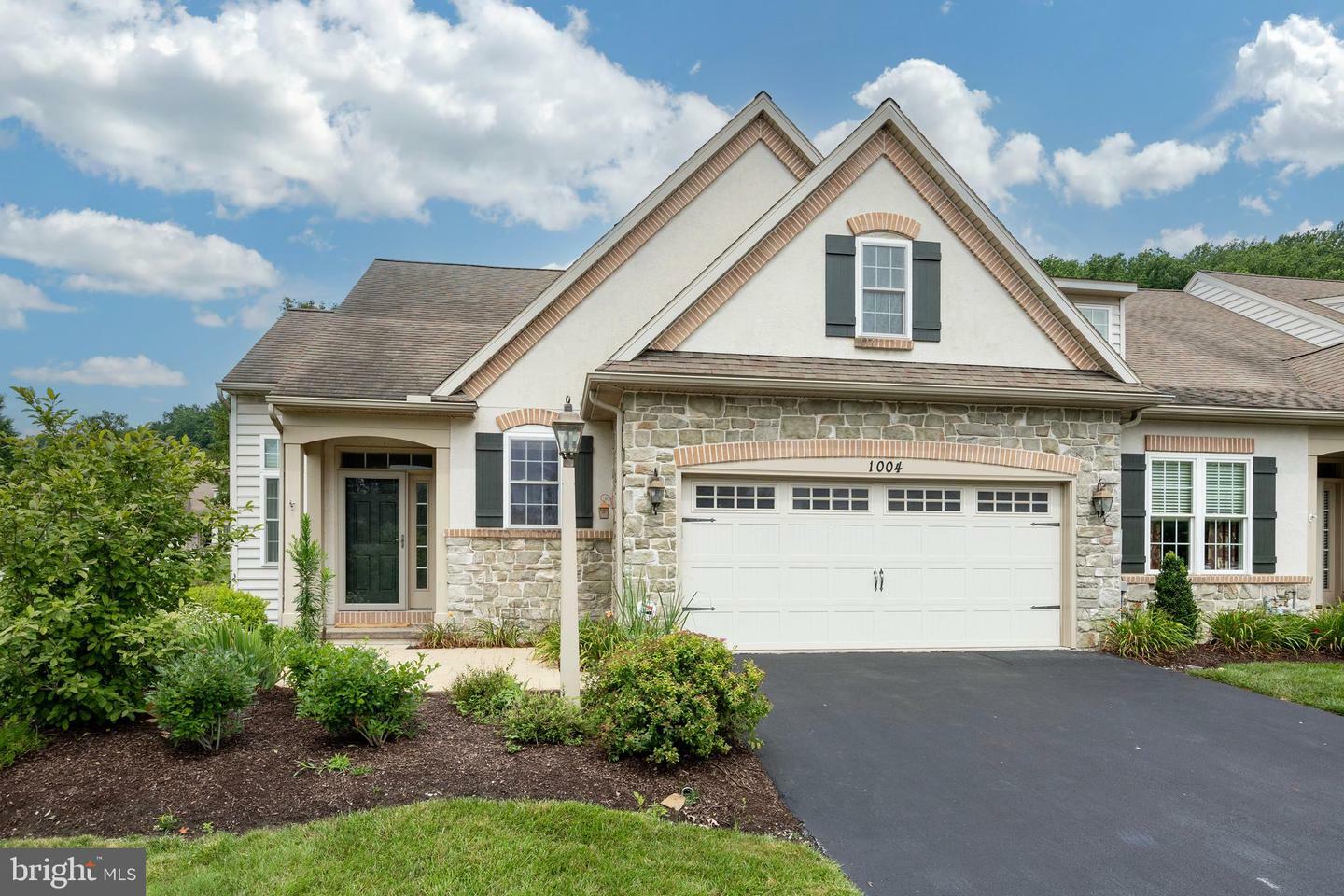 1004 Aris Pear Way  Downingtown PA 19335 photo