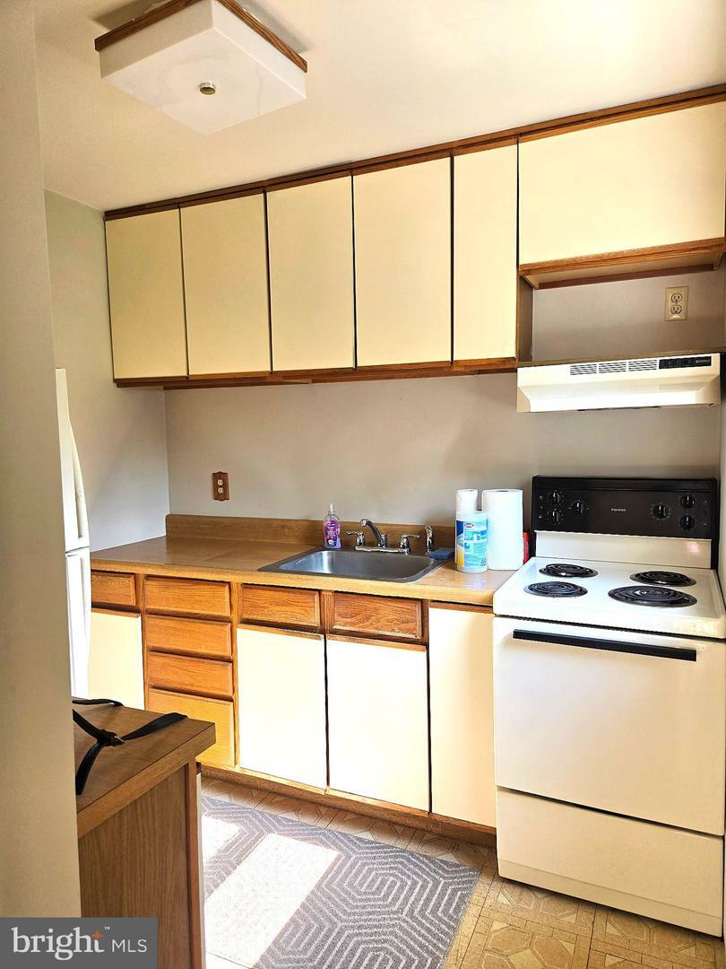 Property Photo: 14 Glorney Street S NJ 07702