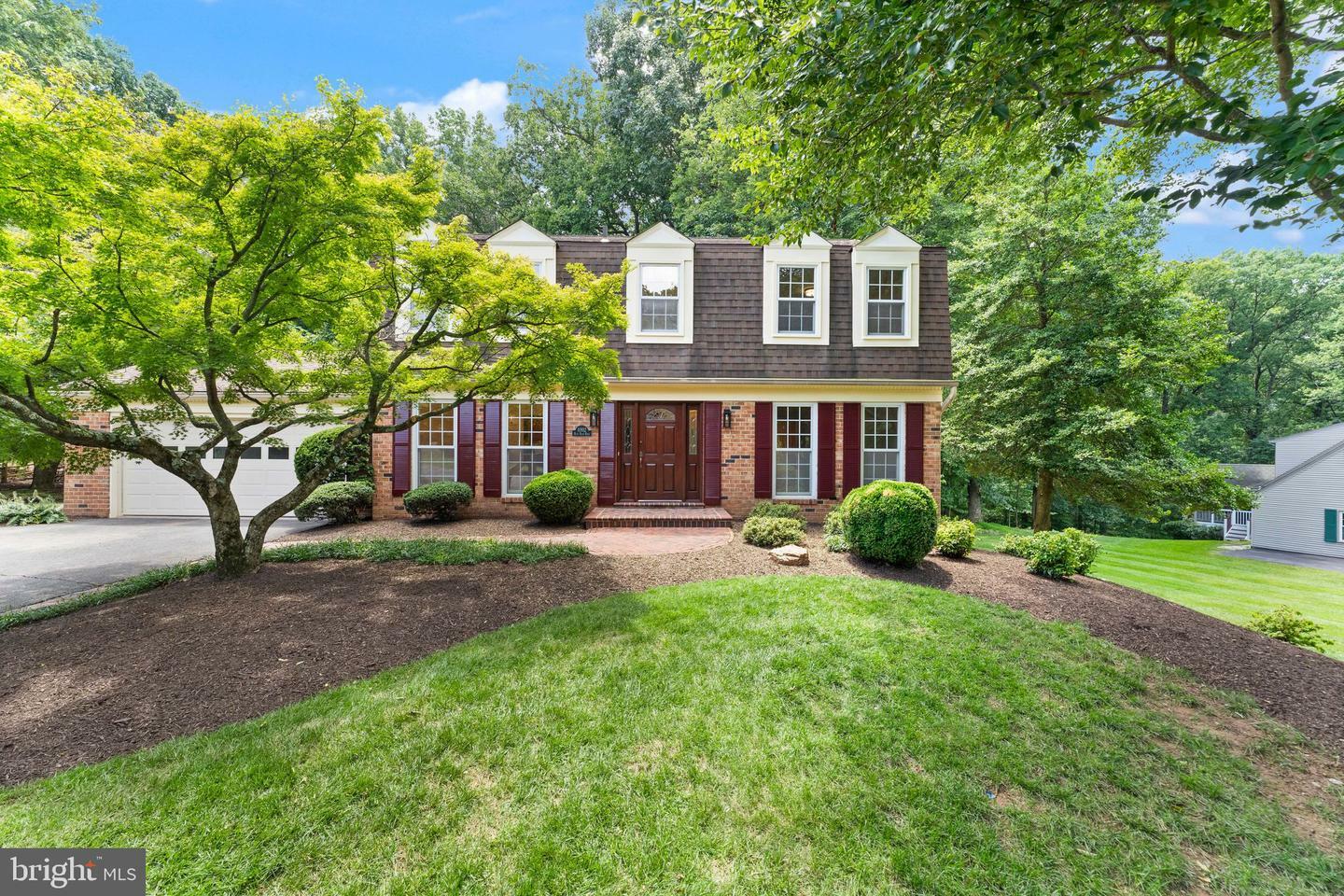 Property Photo: 10912 Blue Roan Road VA 22124