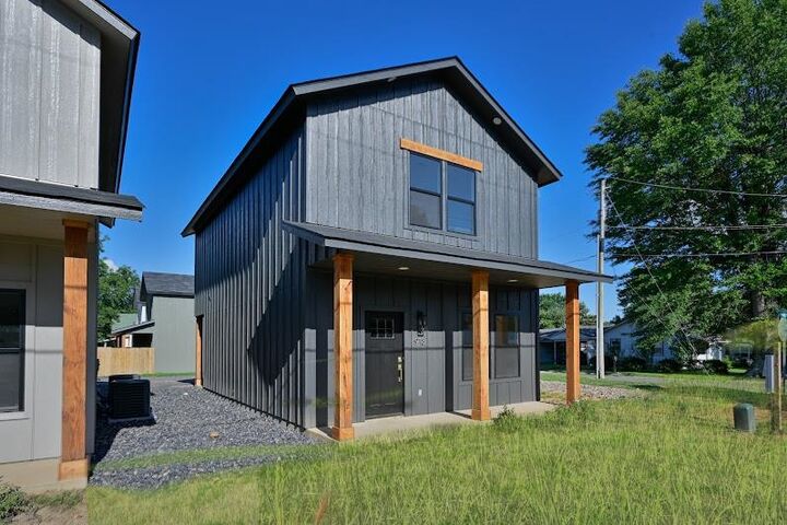 Property Photo: 918 Reine Street AR 71953