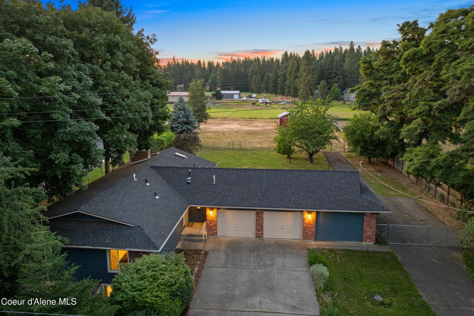 Property Photo: 1323 E Deerhaven Ave ID 83815