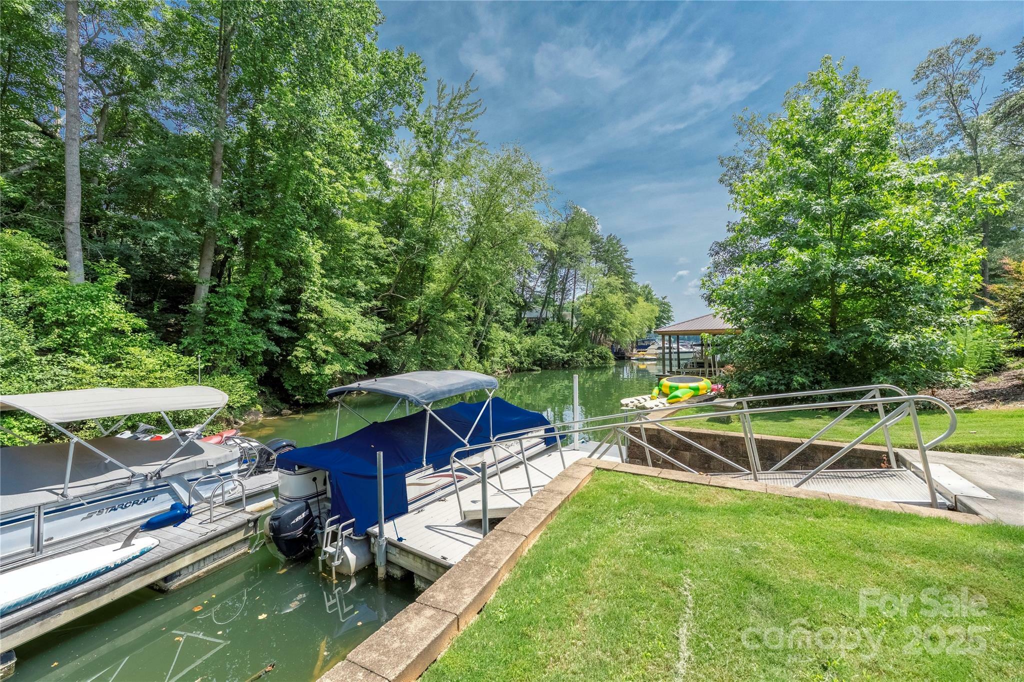 Property Photo: 4478 Lake Drive NC 28673