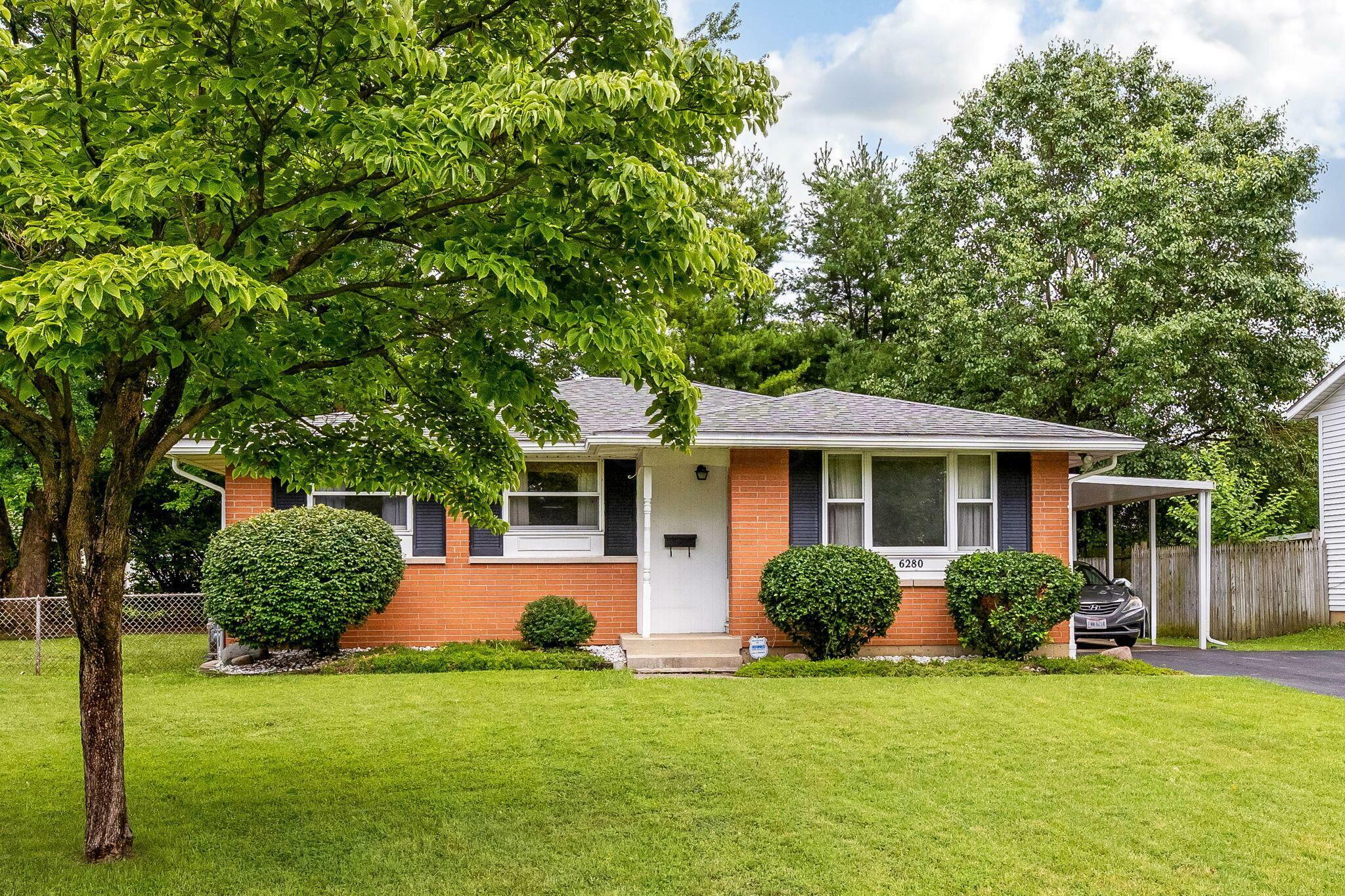 6280 Chelmsford E Square  Columbus OH 43229 photo