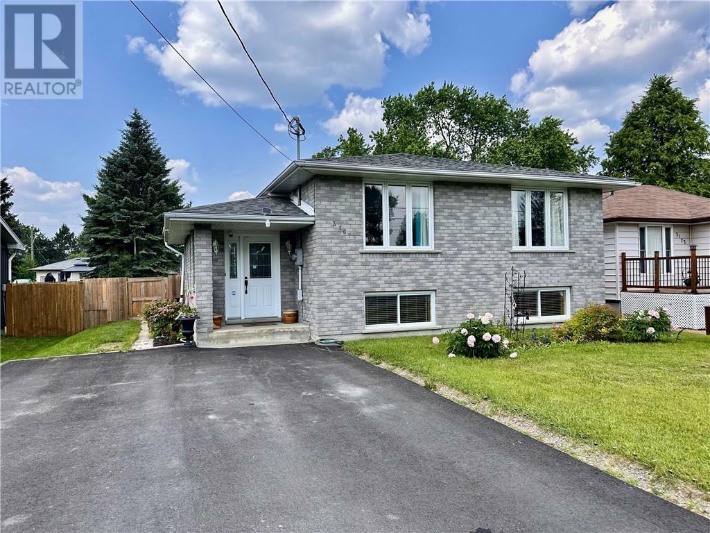 Property Photo: 3167 Lina Street ON P3N 1C9