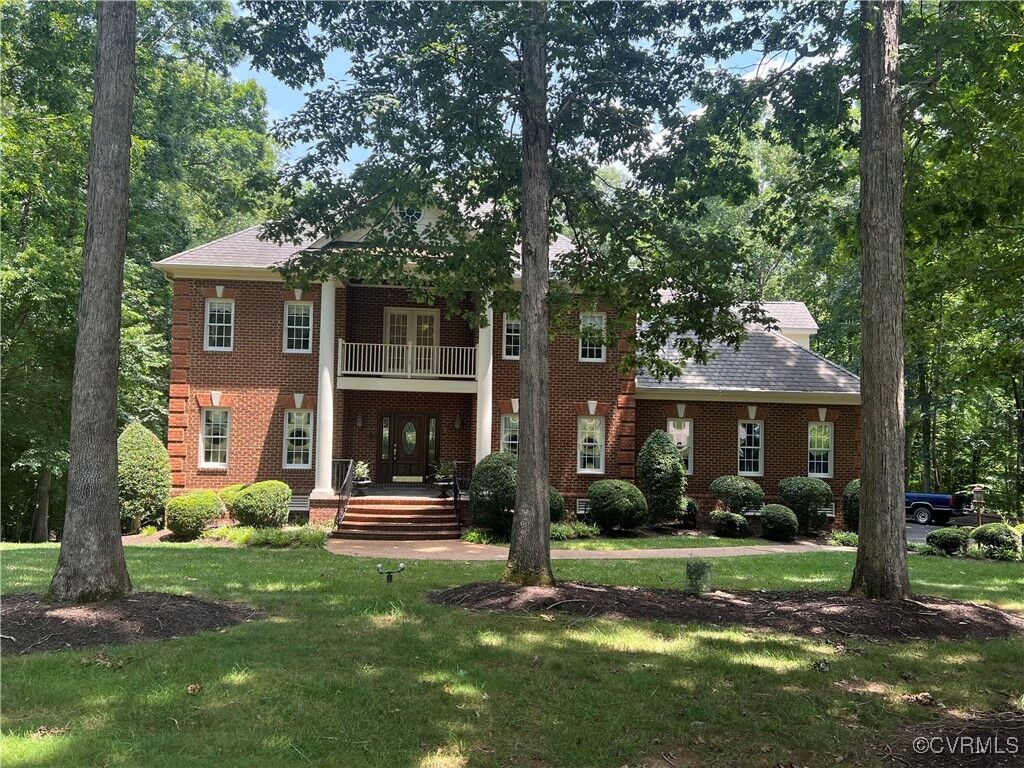 Property Photo: 1638 Fallen Timber Trail VA 23139