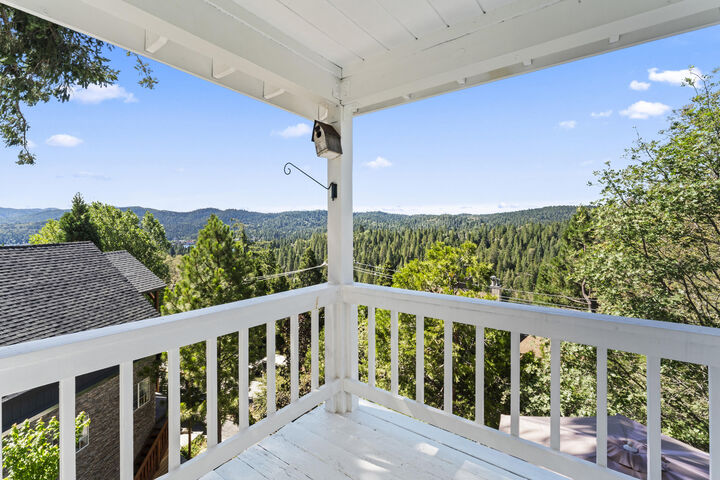 Property Photo:  692 Zurich Drive  CA 92352 