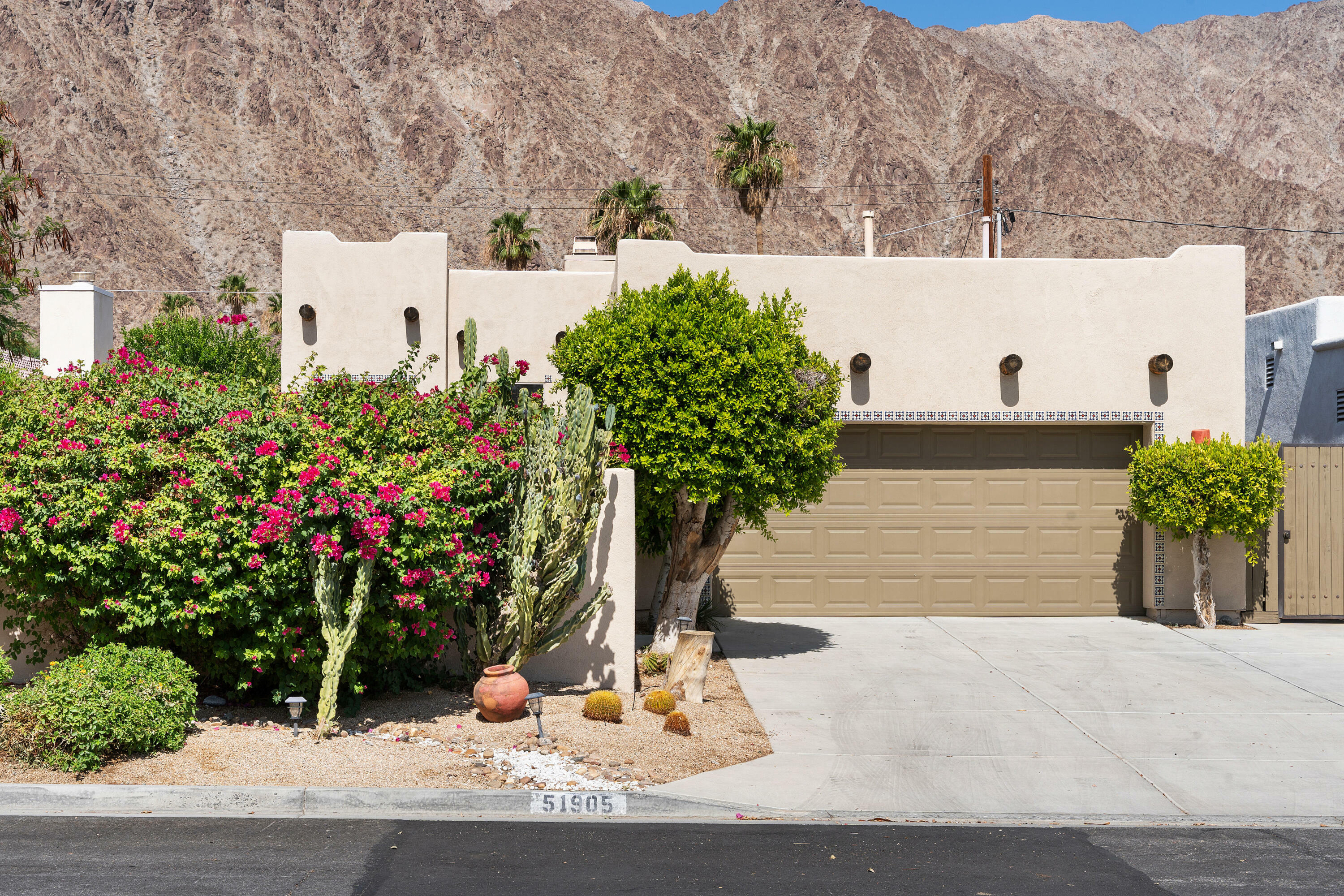 Property Photo: 51905 Avenida Obregon CA 92253