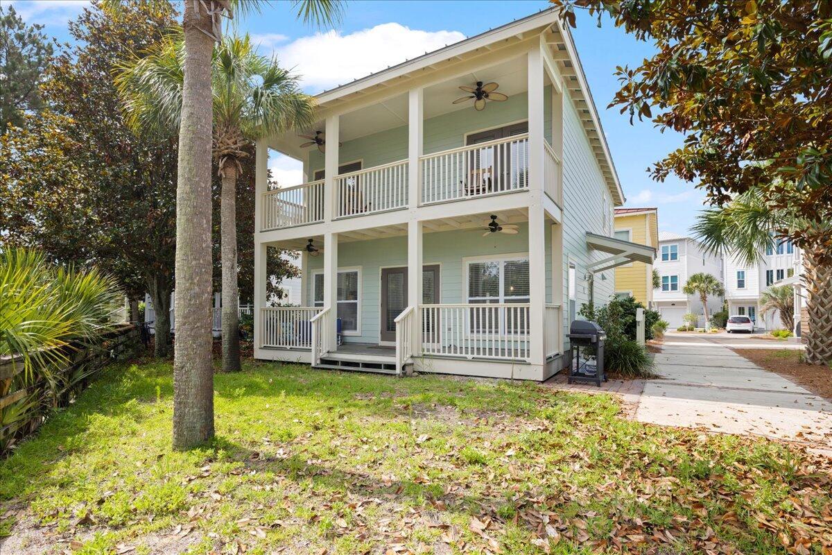 Property Photo: 54 Rue Du Soleil FL 32459