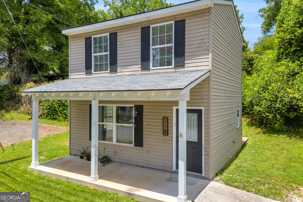 Property Photo: 118 Holley Street GA 30535