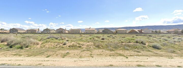Property Photo:  Ave K8 Vic 60th Street West  CA 93536 