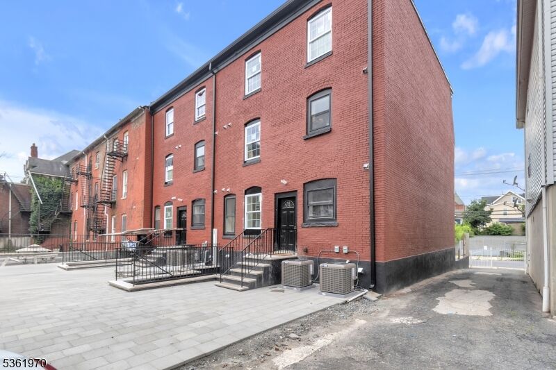 Property Photo: 61 N 7th St 1 NJ 07107