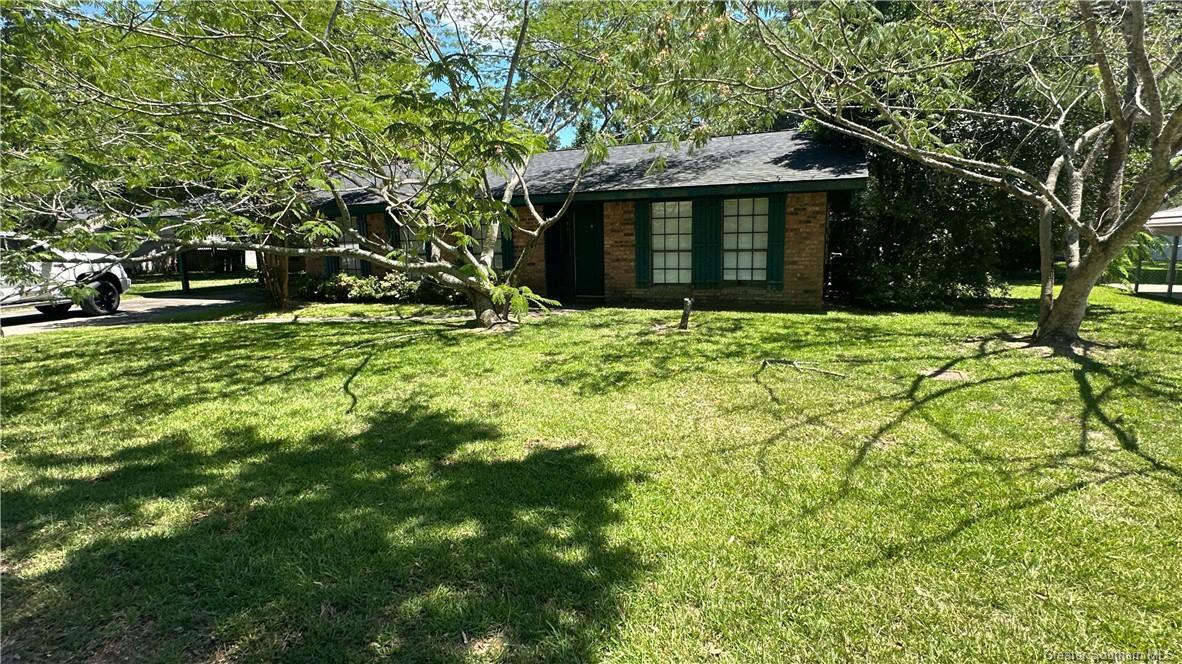 Property Photo:  2025 Bennett Street  LA 70634 