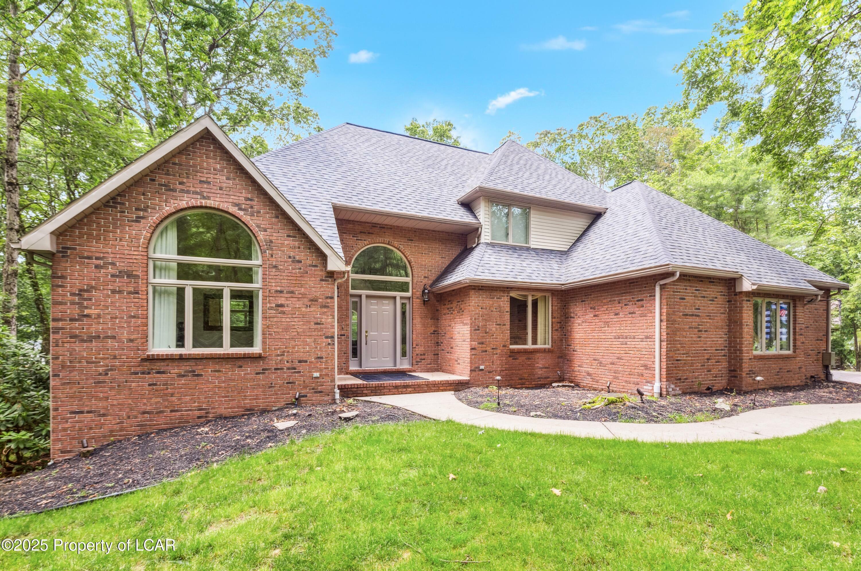 Property Photo: 42 Shady Tree Drive PA 18707