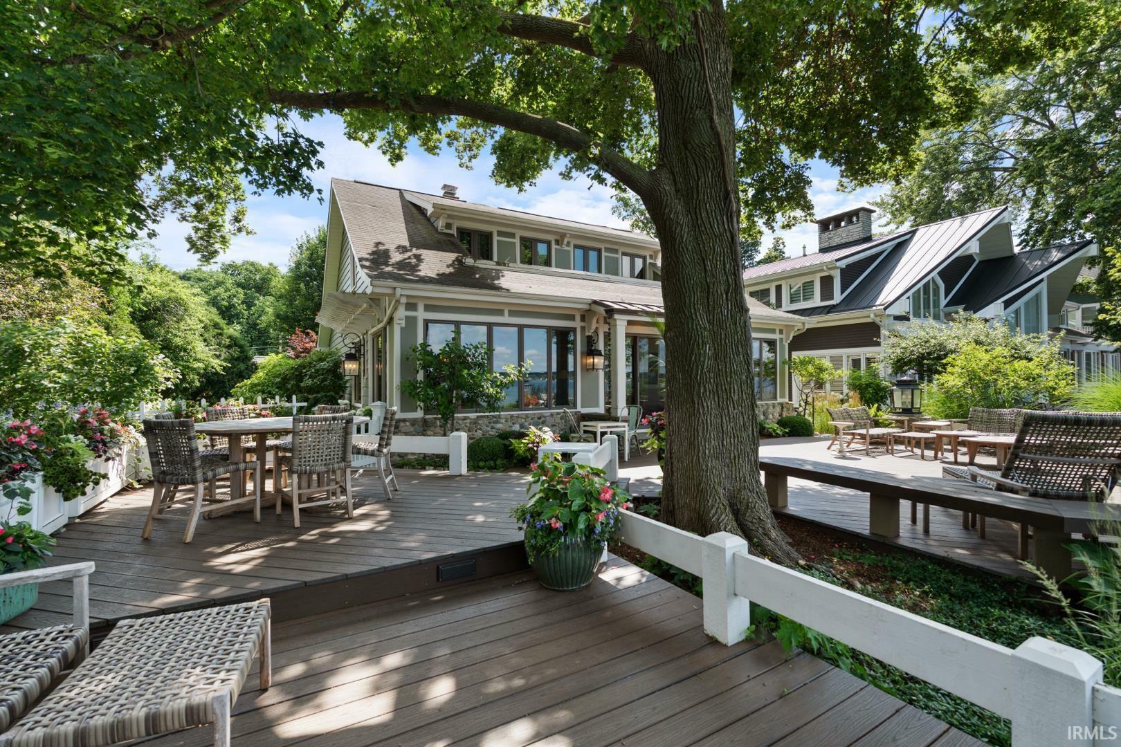 Property Photo: 11411 N Cedar Point High Rd IN 46567