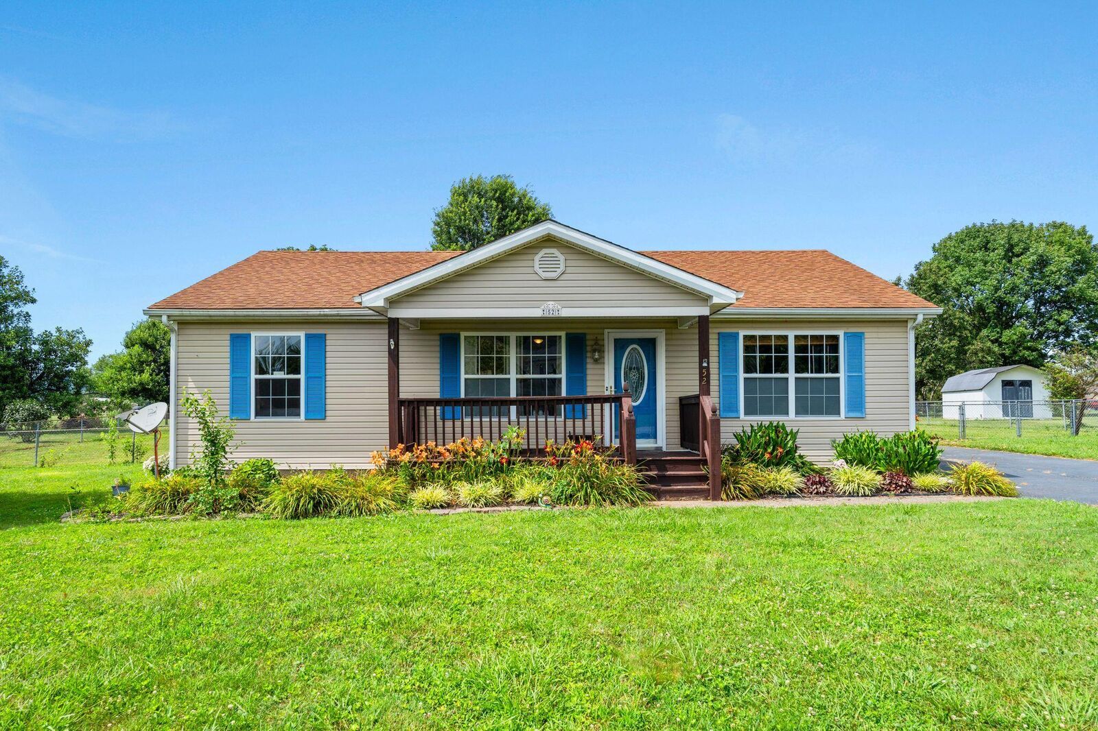 Property Photo: 52 Meadow Lane KY 40437