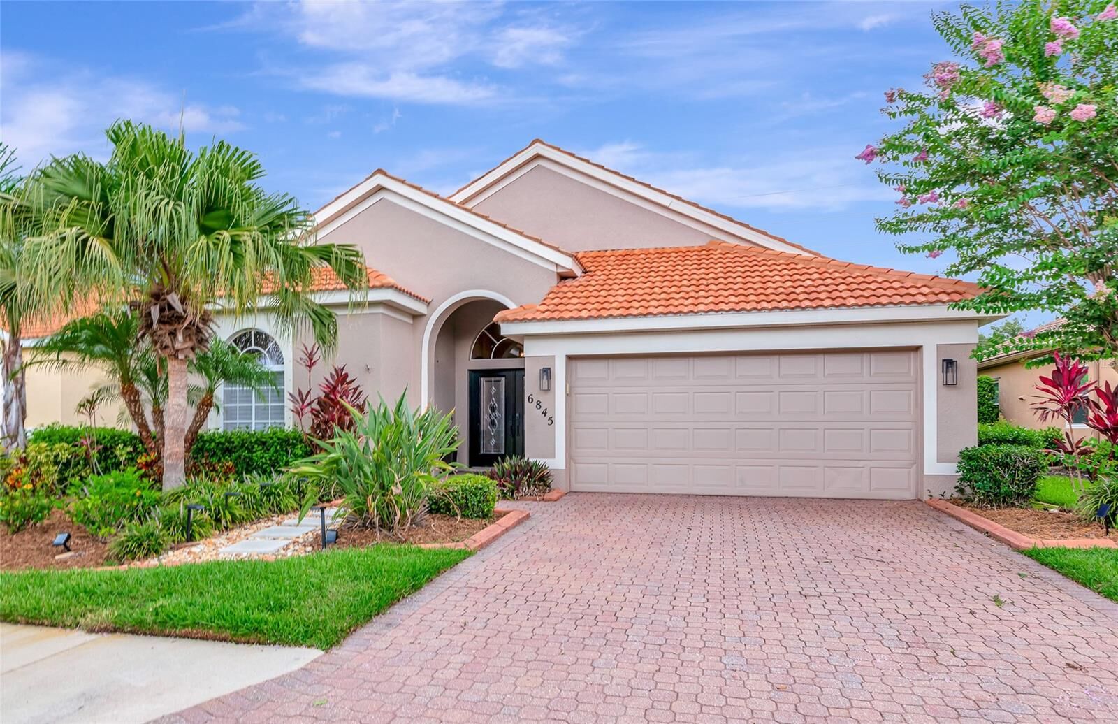 Property Photo:  6845 74th Street Circle E  FL 34203 