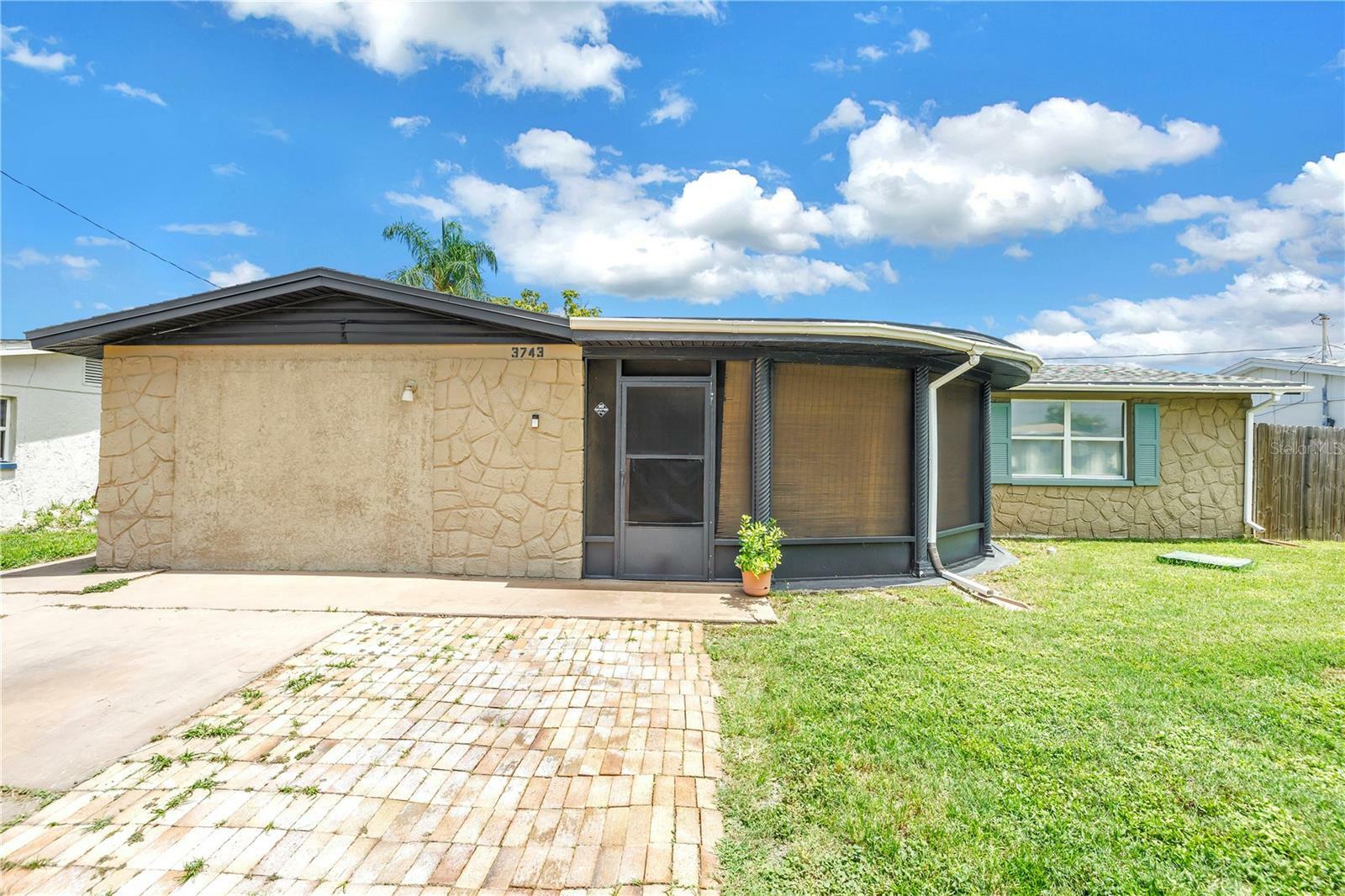 Property Photo: 3743 Cherrywood Drive FL 34691